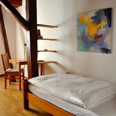 Gastezimmer Am Hof Frankfurt am Main Buitenkant foto