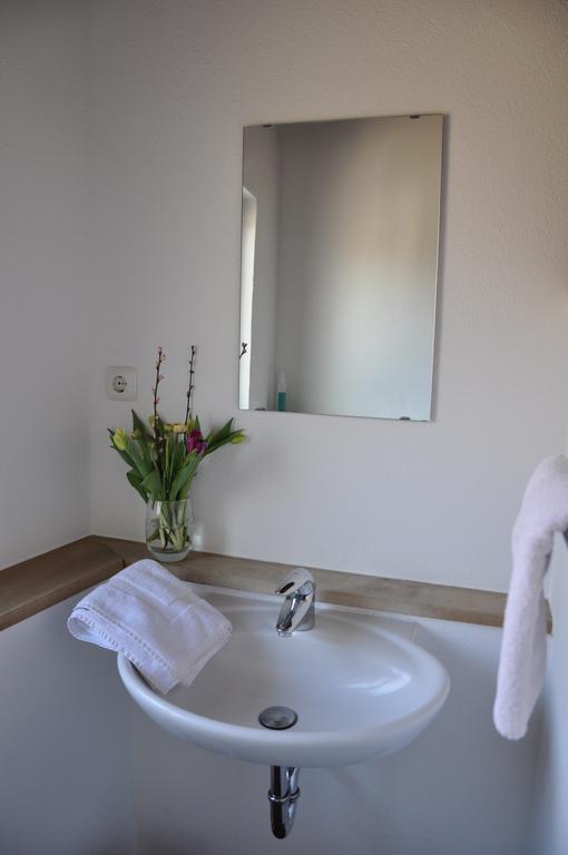 Gastezimmer Am Hof Frankfurt am Main Buitenkant foto